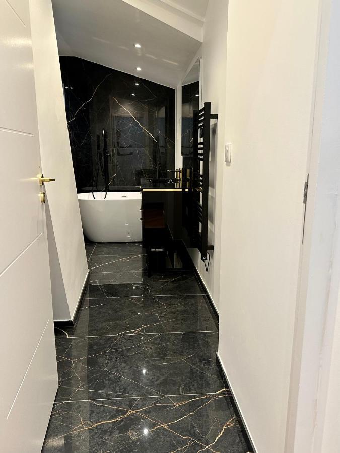 Bel Appartement Avec Parking Au Coeur De Reims Ngoại thất bức ảnh