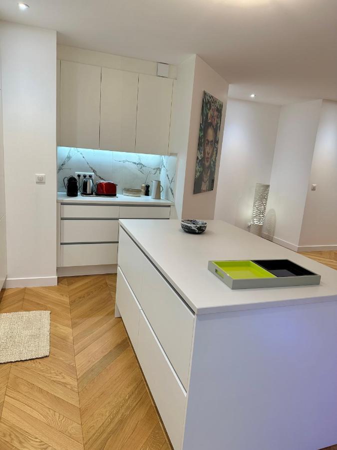 Bel Appartement Avec Parking Au Coeur De Reims Ngoại thất bức ảnh